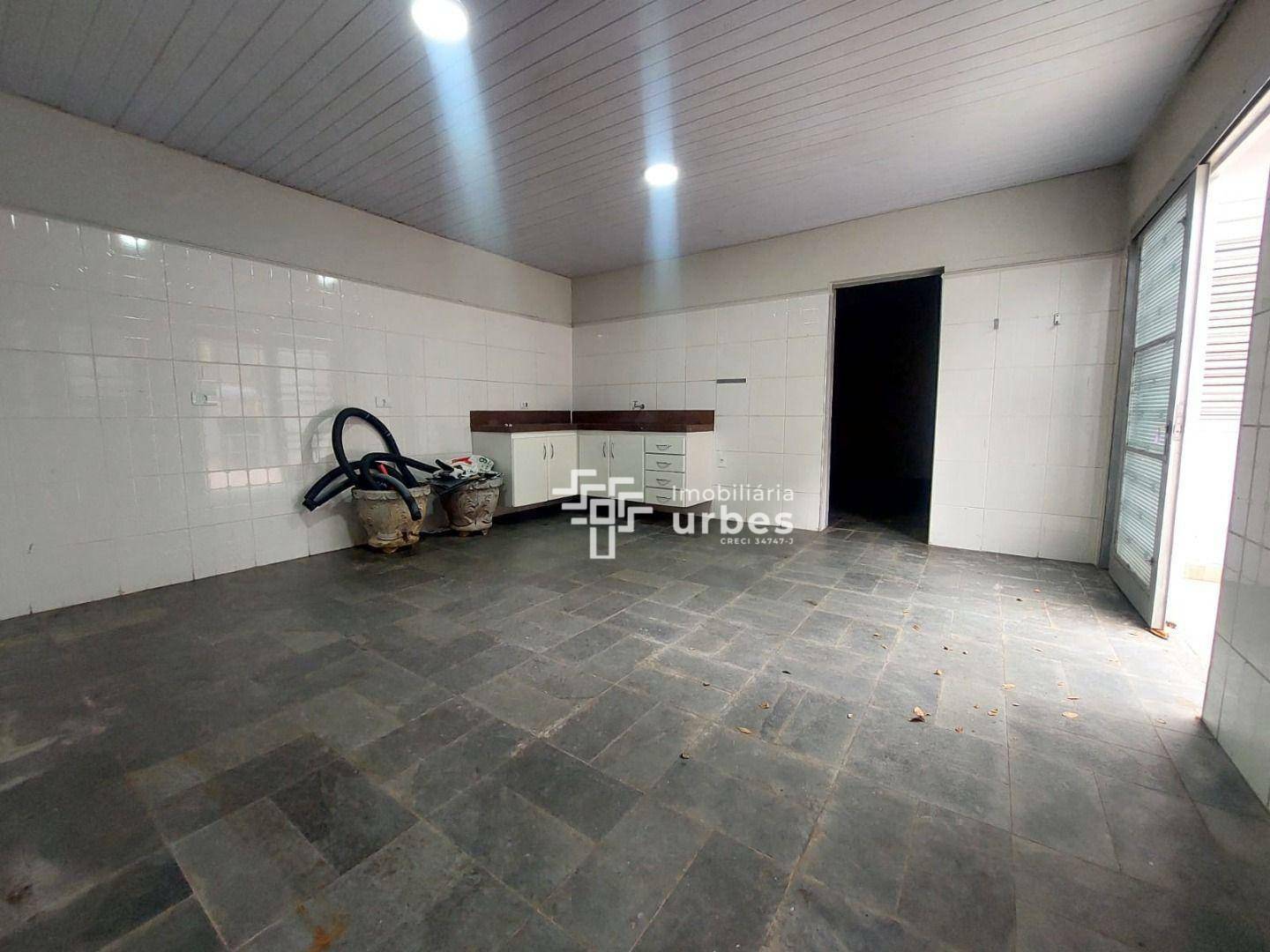 Casa para alugar, 330m² - Foto 13