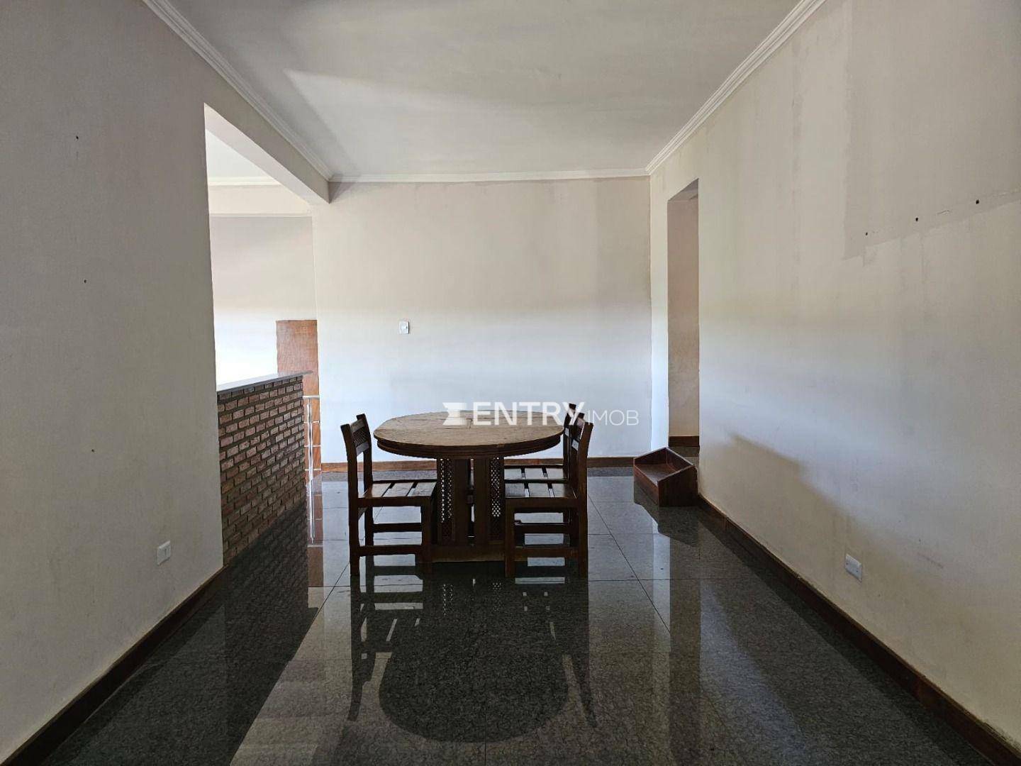 Casa à venda com 4 quartos, 260m² - Foto 31