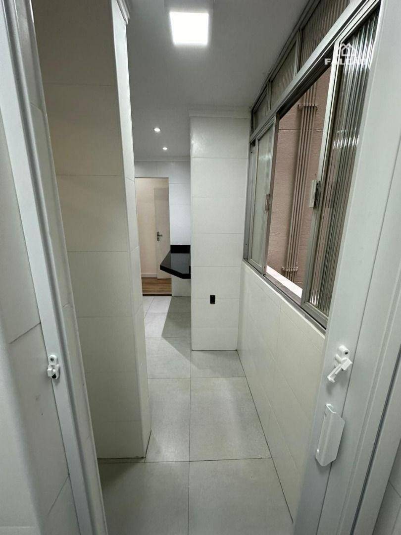 Apartamento à venda com 1 quarto, 55m² - Foto 11