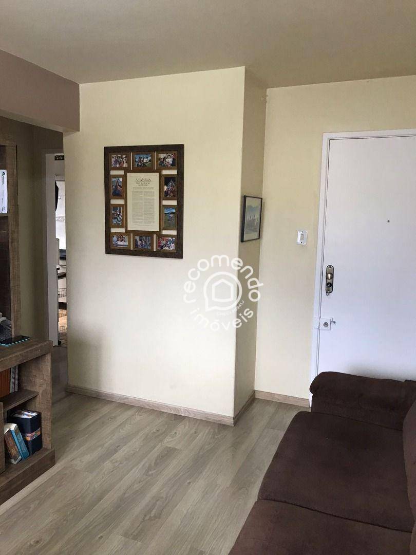 Apartamento à venda com 3 quartos, 71m² - Foto 3