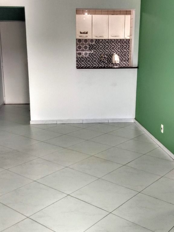 Apartamento à venda com 2 quartos, 60m² - Foto 11