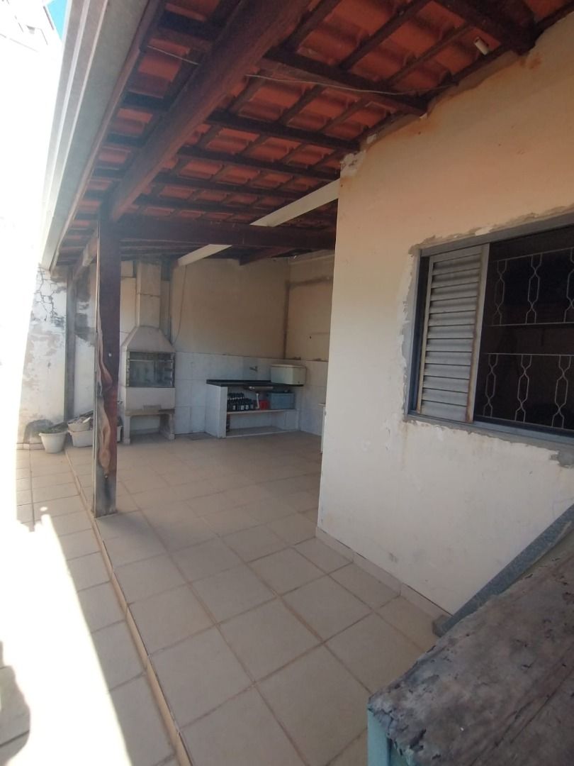 Casa à venda com 3 quartos, 237m² - Foto 27