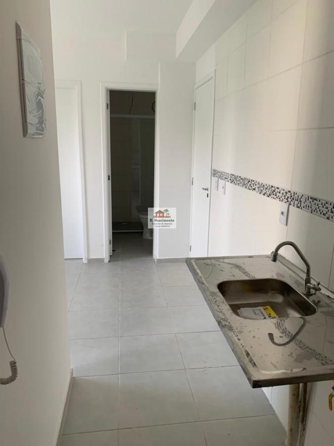 Apartamento à venda com 2 quartos, 40m² - Foto 9