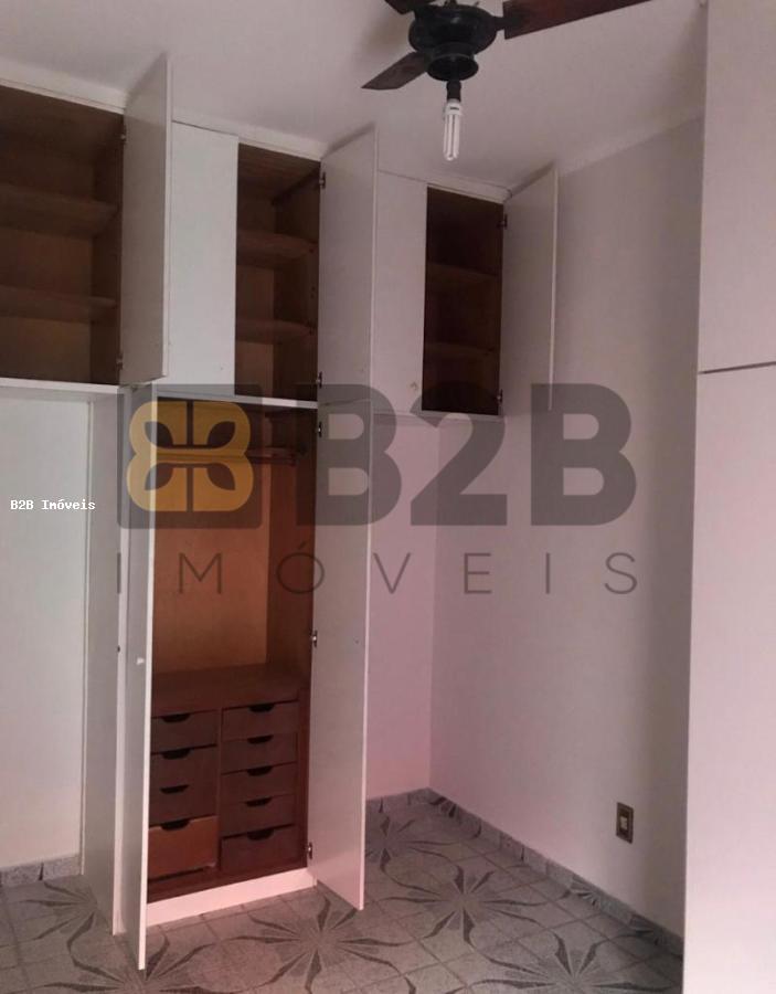 Casa à venda com 4 quartos, 280m² - Foto 12