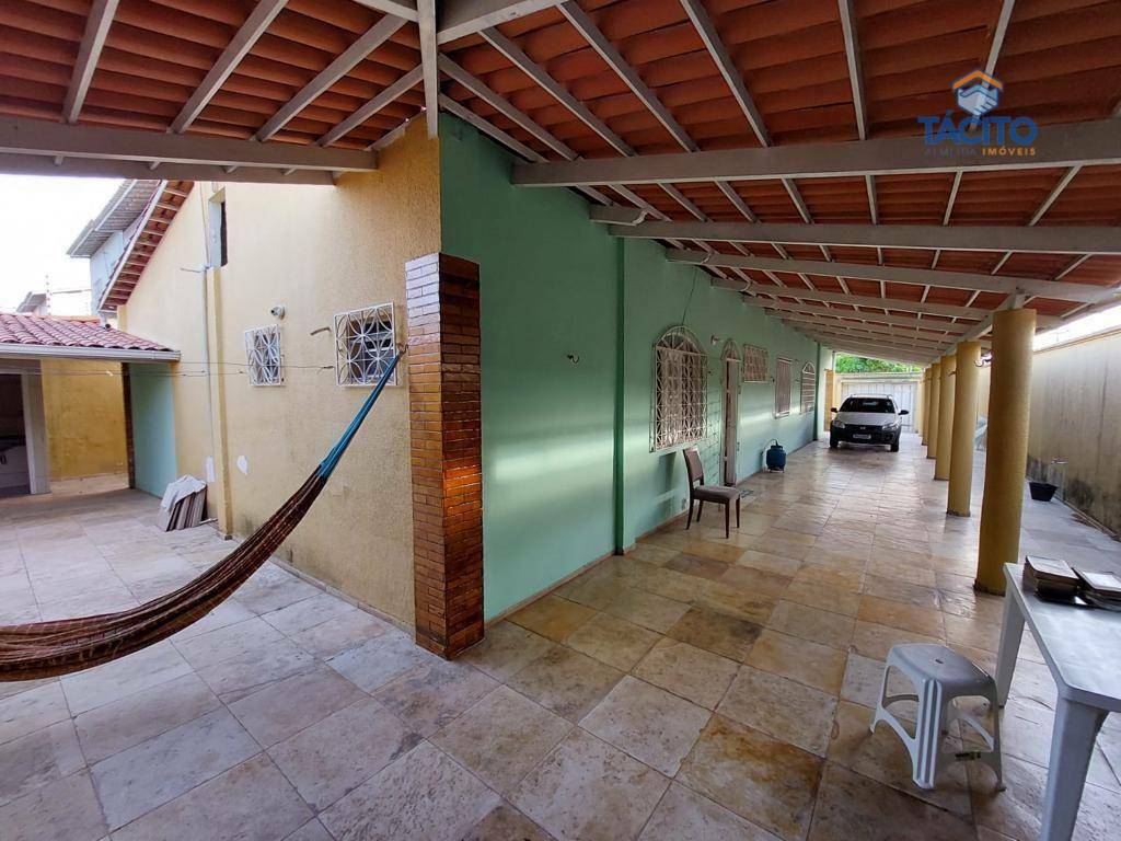 Casa à venda com 4 quartos, 280m² - Foto 11