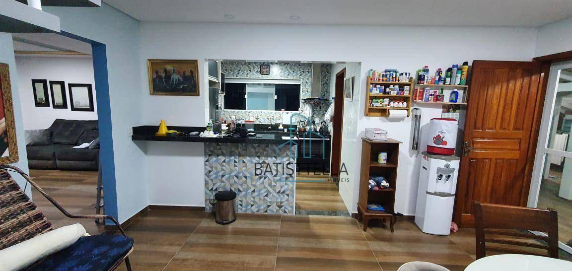 Casa à venda com 5 quartos, 199m² - Foto 5