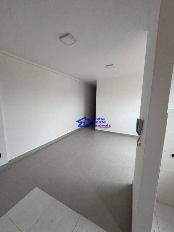 Apartamento para alugar com 2 quartos, 50m² - Foto 8