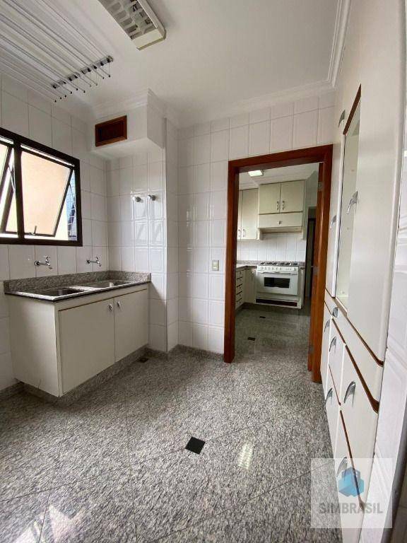 Apartamento à venda com 4 quartos, 238m² - Foto 14