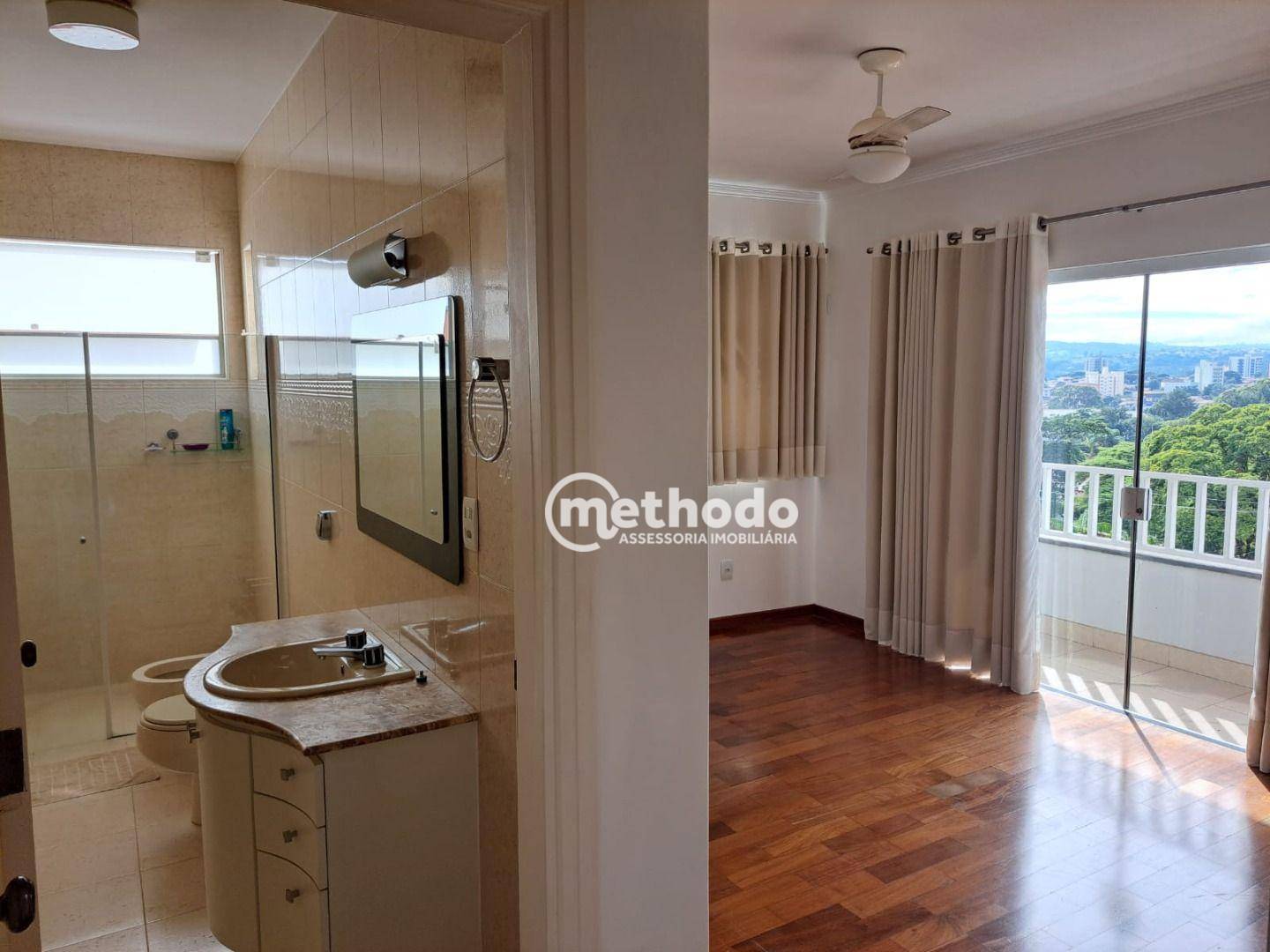 Casa à venda com 4 quartos, 363m² - Foto 13