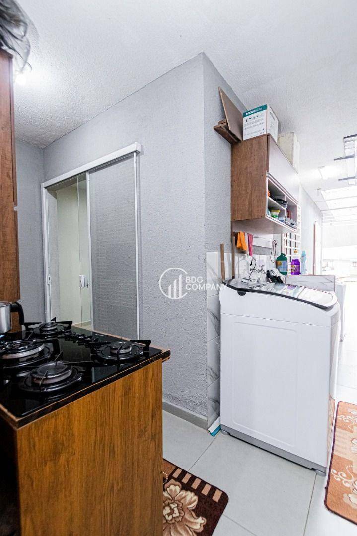 Casa à venda com 2 quartos, 90m² - Foto 32