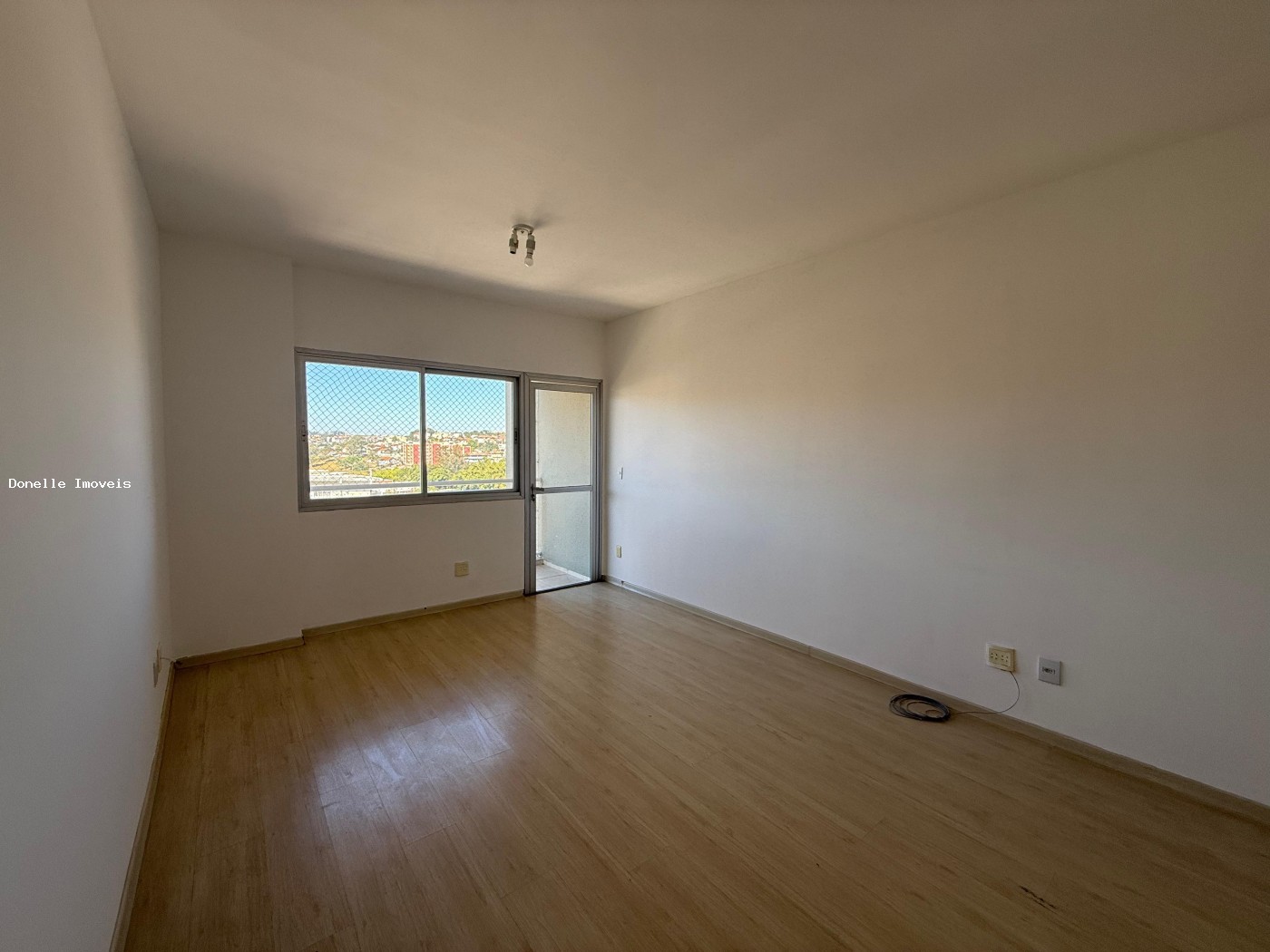 Apartamento para alugar com 3 quartos, 95m² - Foto 16