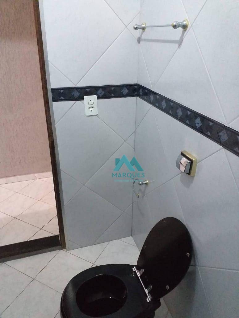 Sobrado à venda com 4 quartos, 160m² - Foto 12