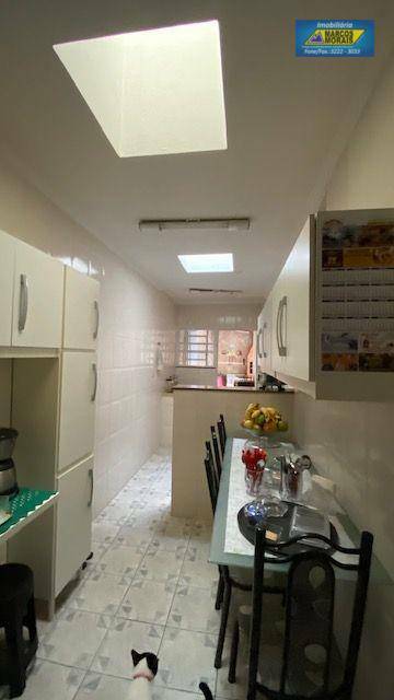 Casa à venda com 3 quartos, 180m² - Foto 28