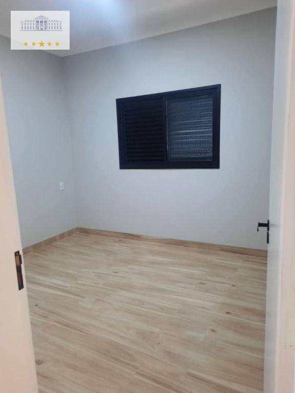 Casa à venda com 3 quartos, 300m² - Foto 6