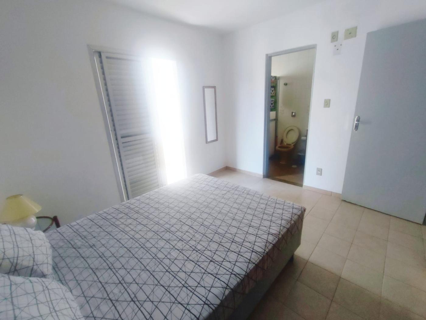 Apartamento à venda com 3 quartos, 227m² - Foto 13