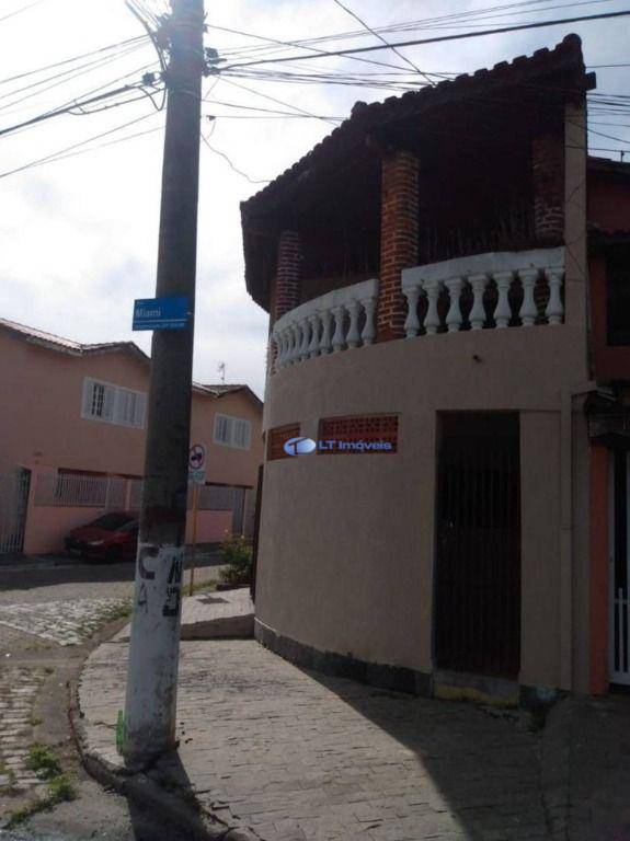 Casa à venda com 3 quartos, 158m² - Foto 3