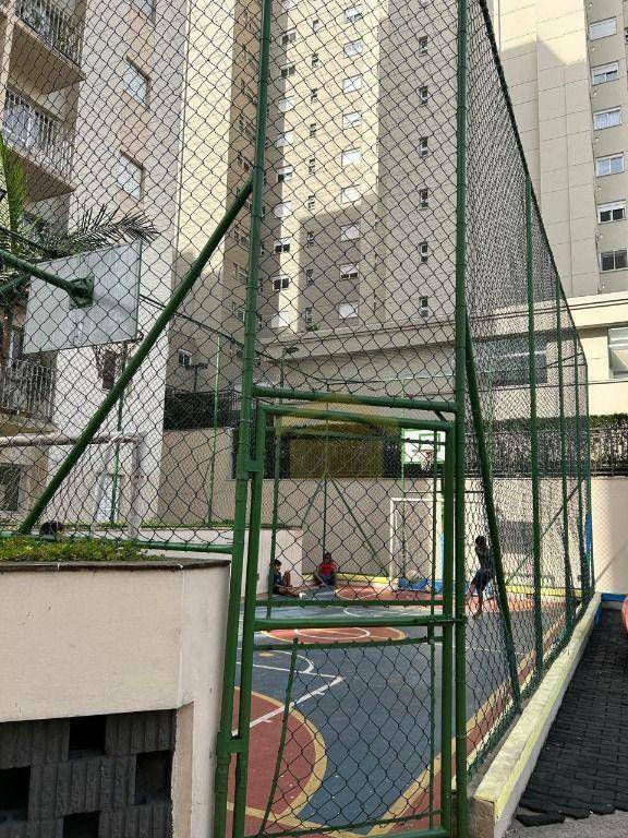 Apartamento para alugar com 2 quartos, 47m² - Foto 11