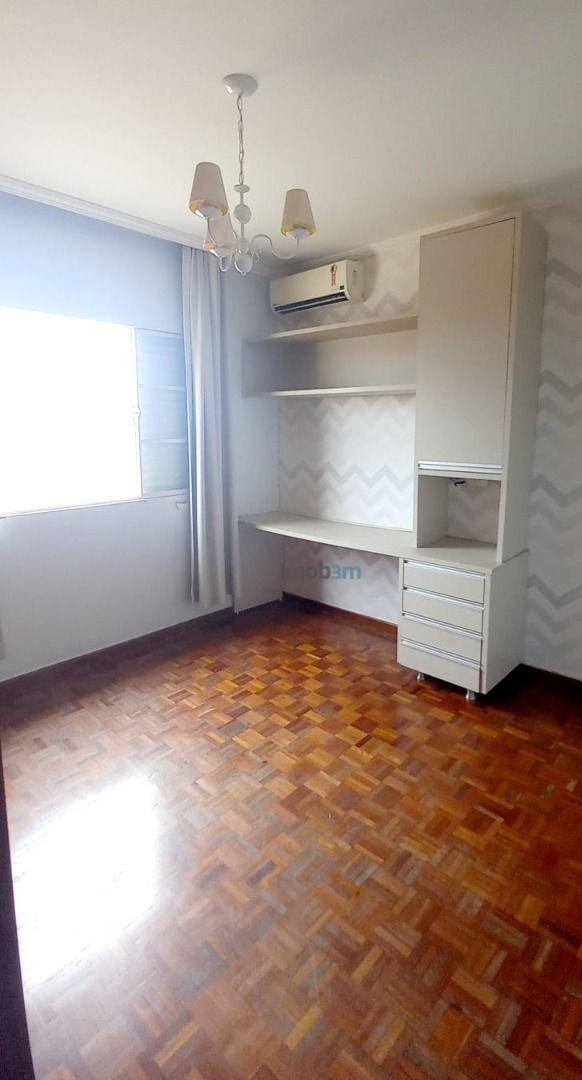 Casa à venda e aluguel com 3 quartos, 222m² - Foto 6