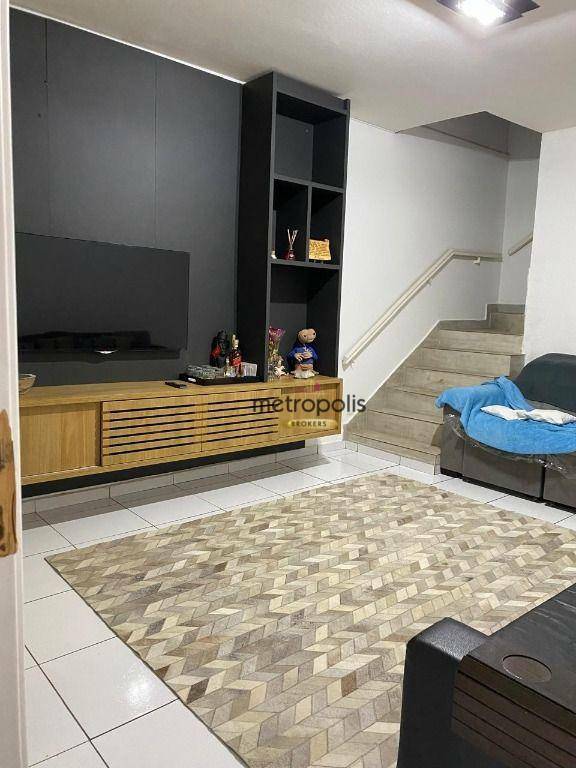 Sobrado à venda com 4 quartos, 168m² - Foto 1