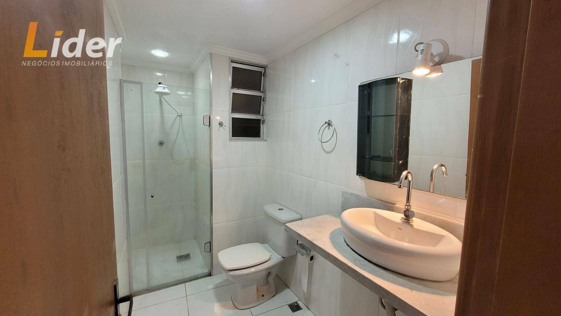 Apartamento à venda com 3 quartos, 98m² - Foto 4