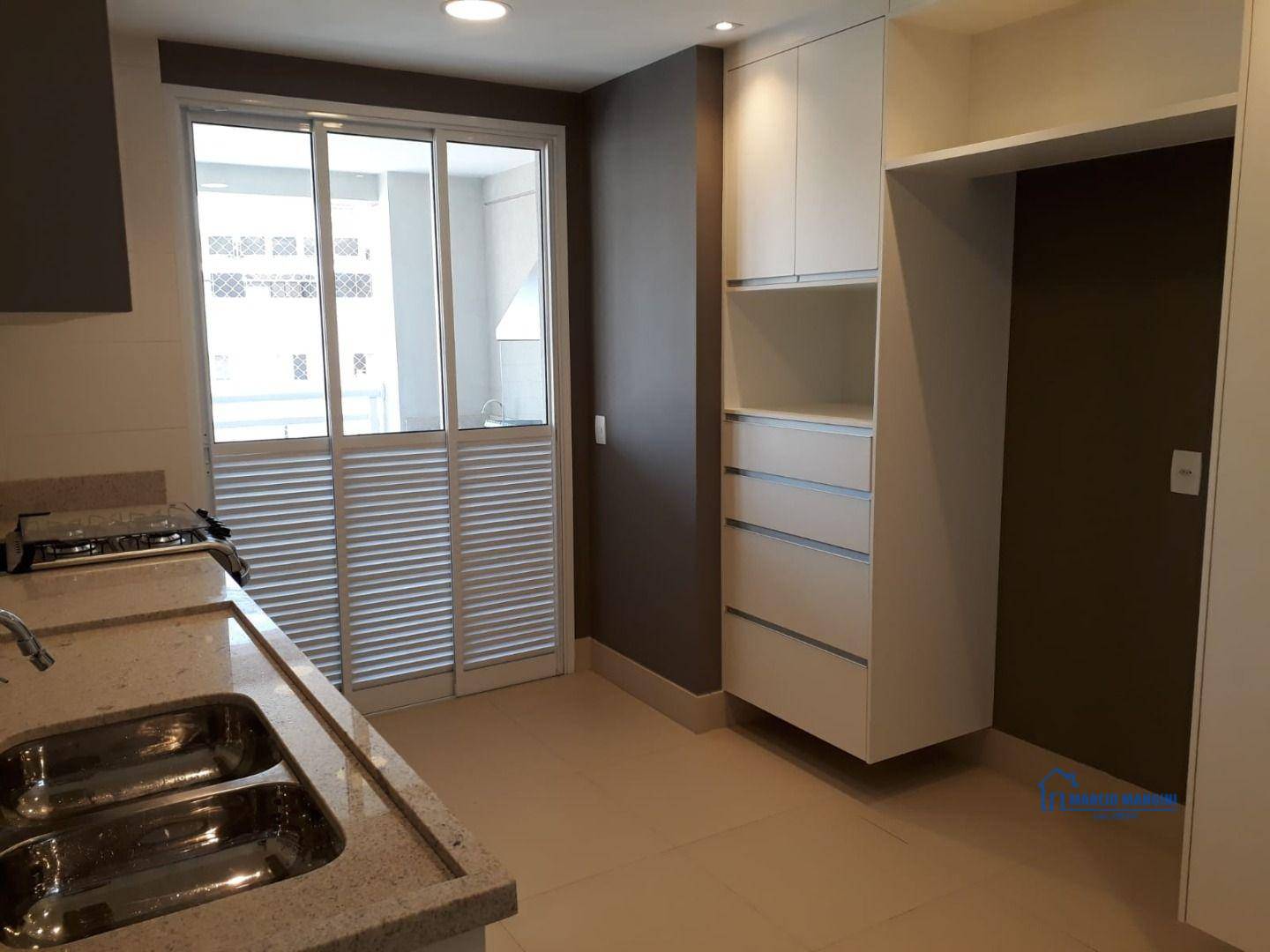 Apartamento à venda com 3 quartos, 188m² - Foto 16