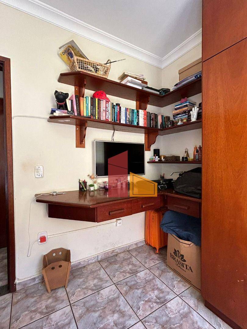 Casa à venda com 4 quartos, 122m² - Foto 15