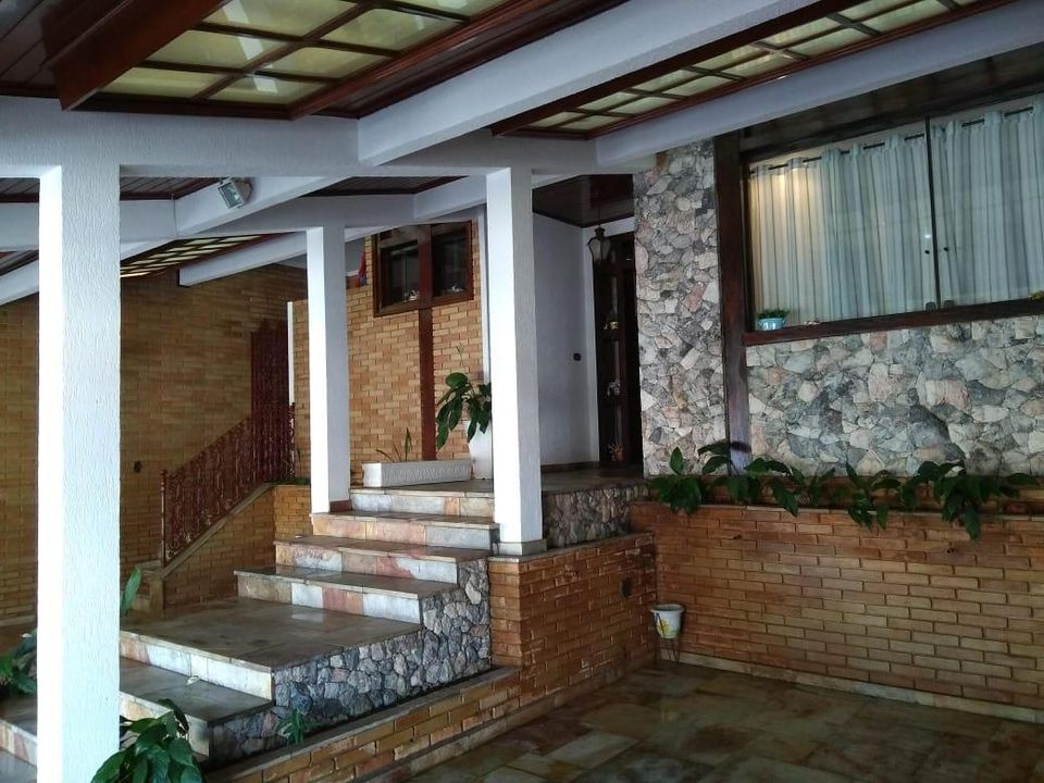 Sobrado à venda com 6 quartos, 550m² - Foto 2