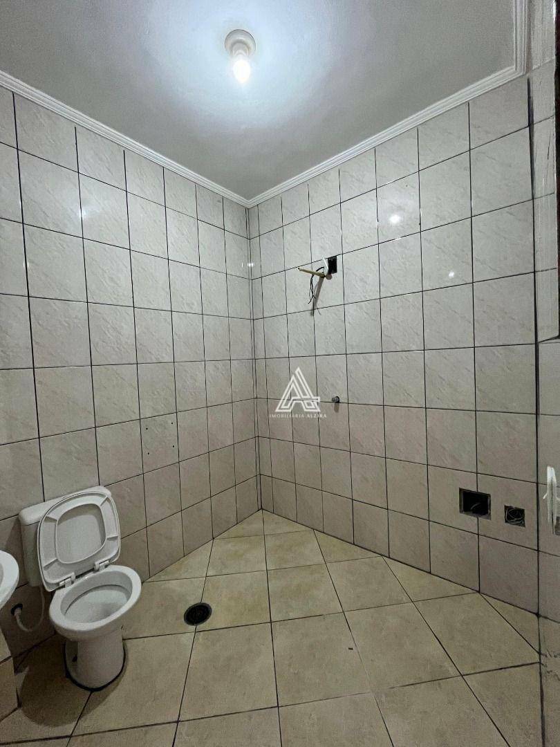 Casa para alugar com 6 quartos, 200m² - Foto 53