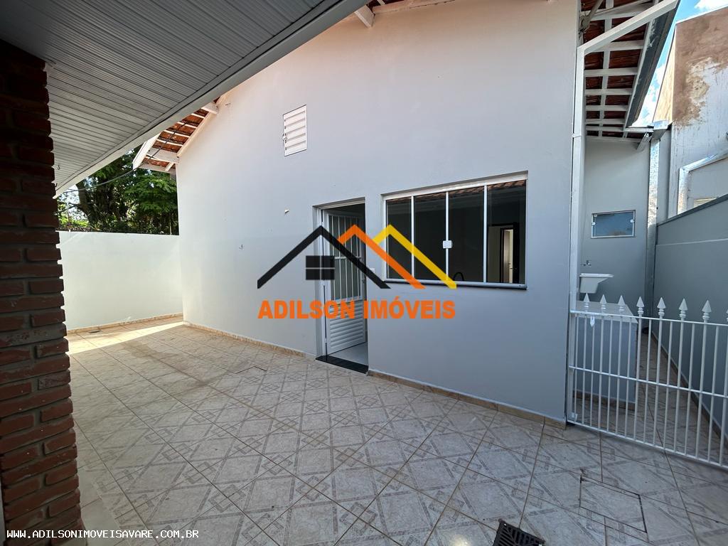 Casa à venda com 3 quartos, 116m² - Foto 11