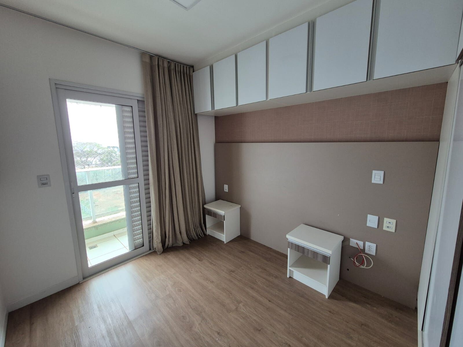 Apartamento para alugar com 3 quartos, 118m² - Foto 2