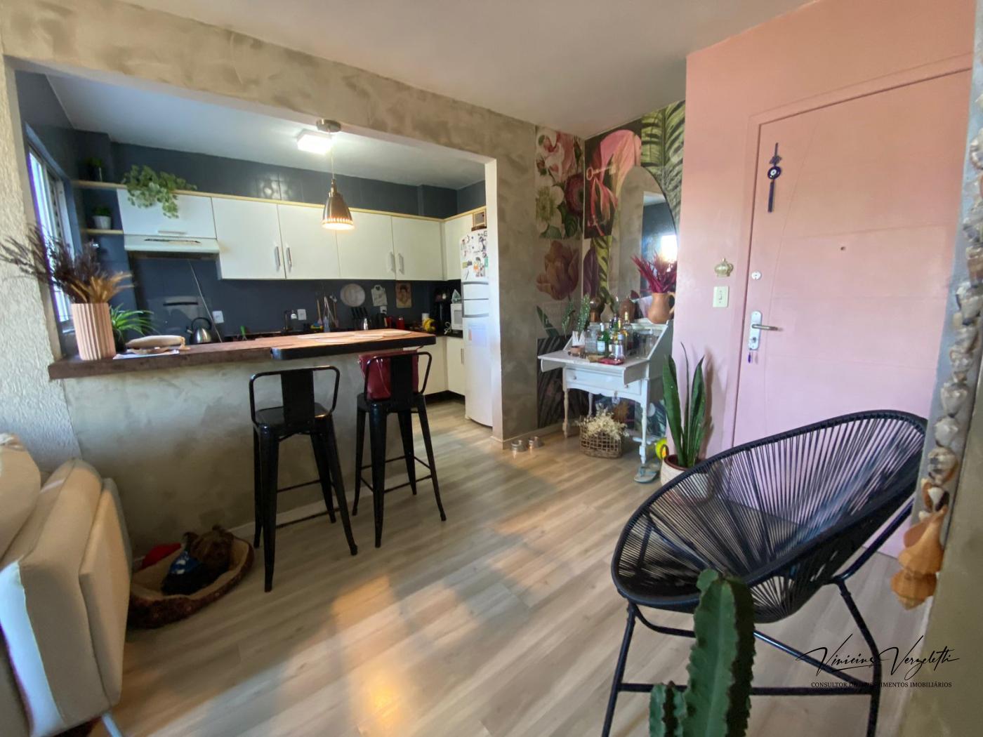 Apartamento à venda com 2 quartos, 67m² - Foto 4