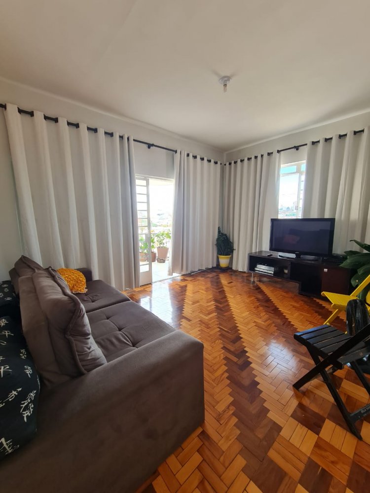 Casa à venda com 3 quartos, 145m² - Foto 4