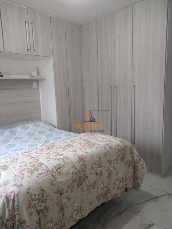 Sobrado à venda com 3 quartos, 216m² - Foto 4