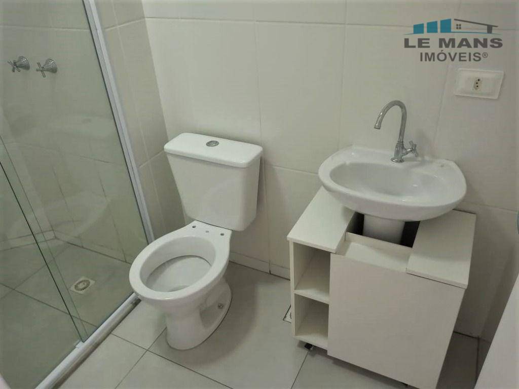 Apartamento à venda com 2 quartos, 66m² - Foto 14