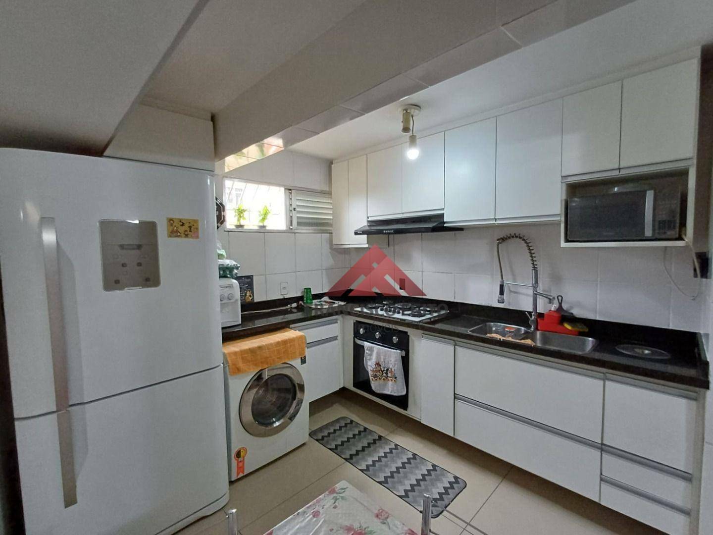 Apartamento à venda com 2 quartos, 42m² - Foto 4