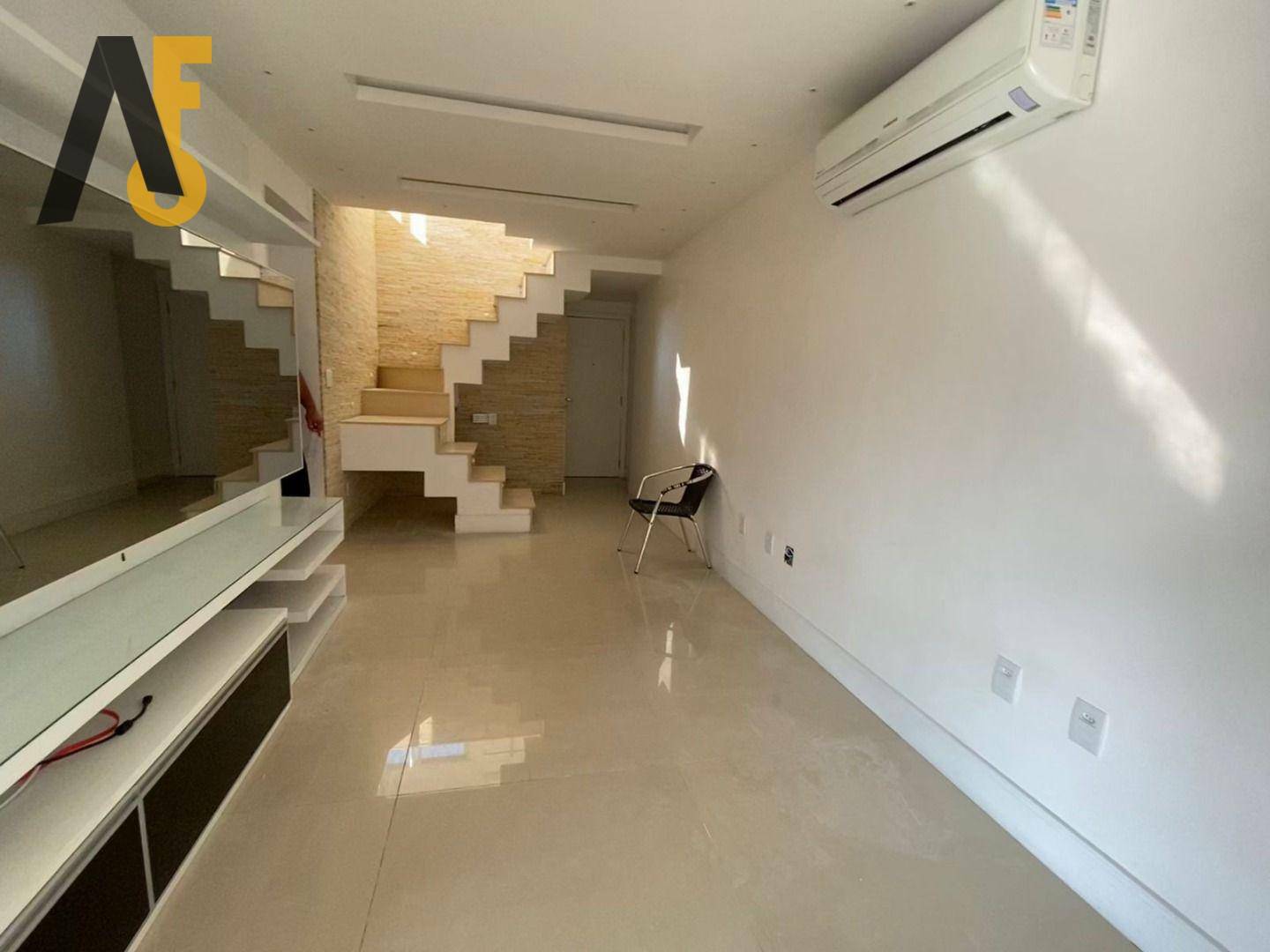 Cobertura à venda com 3 quartos, 156m² - Foto 4