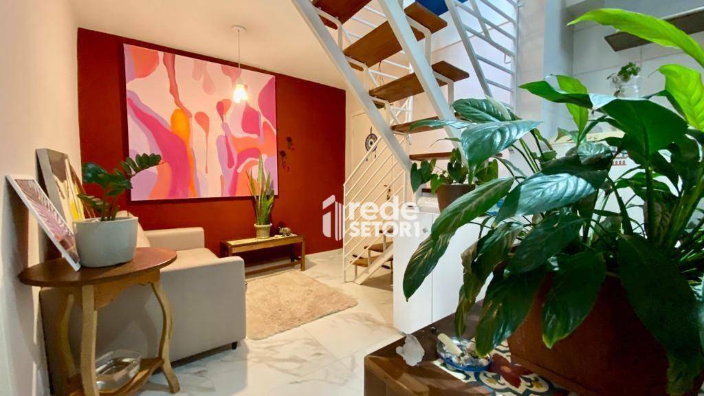 Cobertura à venda com 2 quartos, 110m² - Foto 3