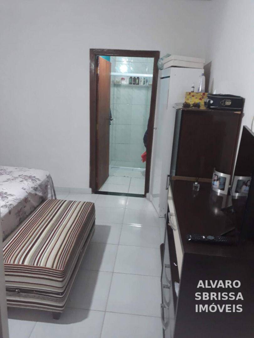 Casa à venda com 2 quartos, 90m² - Foto 10