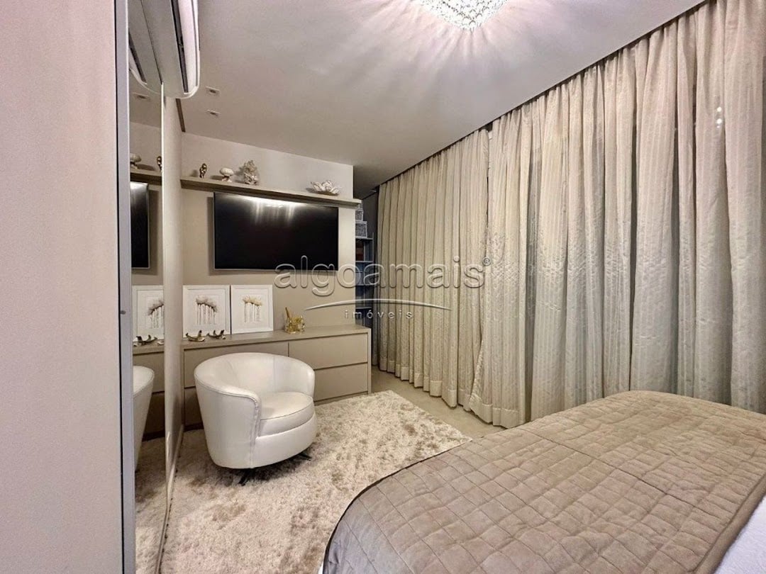 Casa de Condomínio à venda com 4 quartos, 312m² - Foto 31