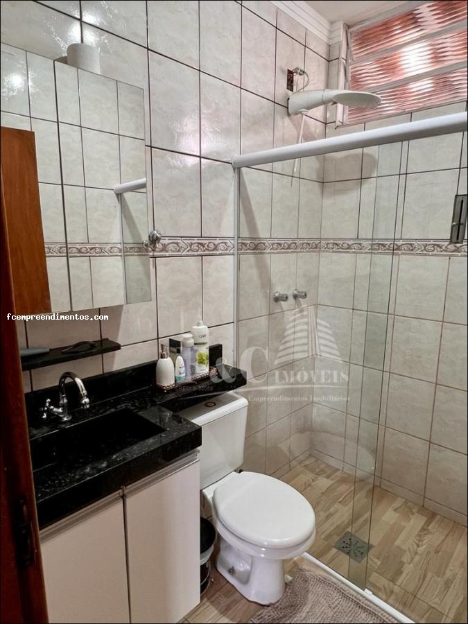 Casa à venda com 3 quartos, 250m² - Foto 7