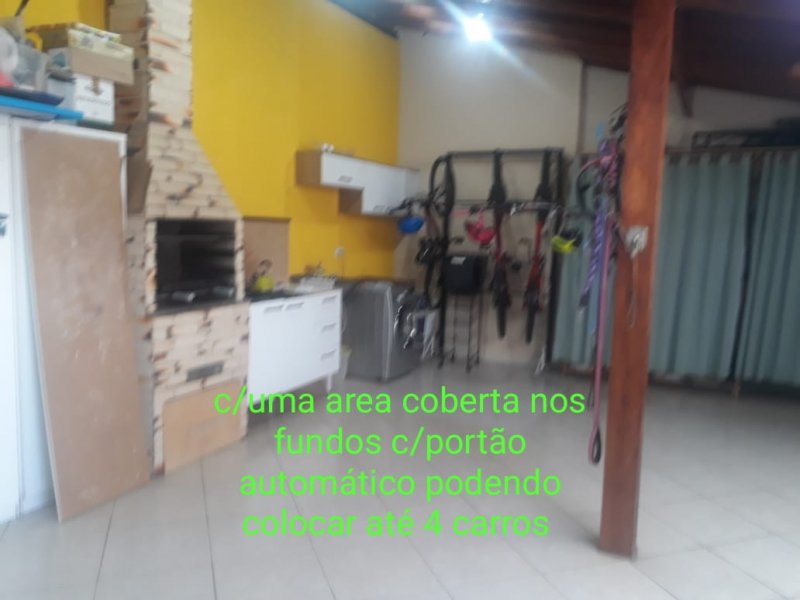 Casa à venda com 3 quartos, 90m² - Foto 11