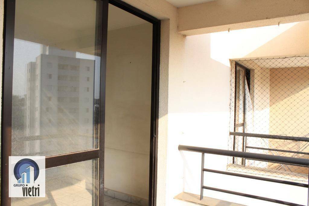 Apartamento à venda com 2 quartos, 65m² - Foto 23