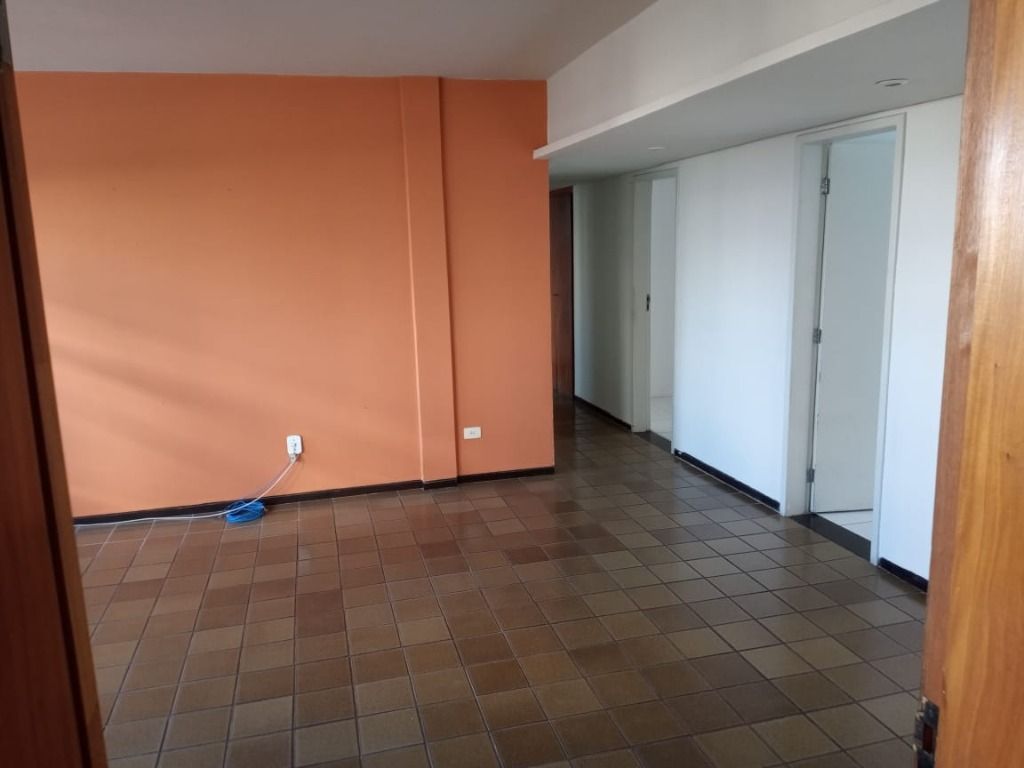 Apartamento à venda com 3 quartos, 135m² - Foto 5