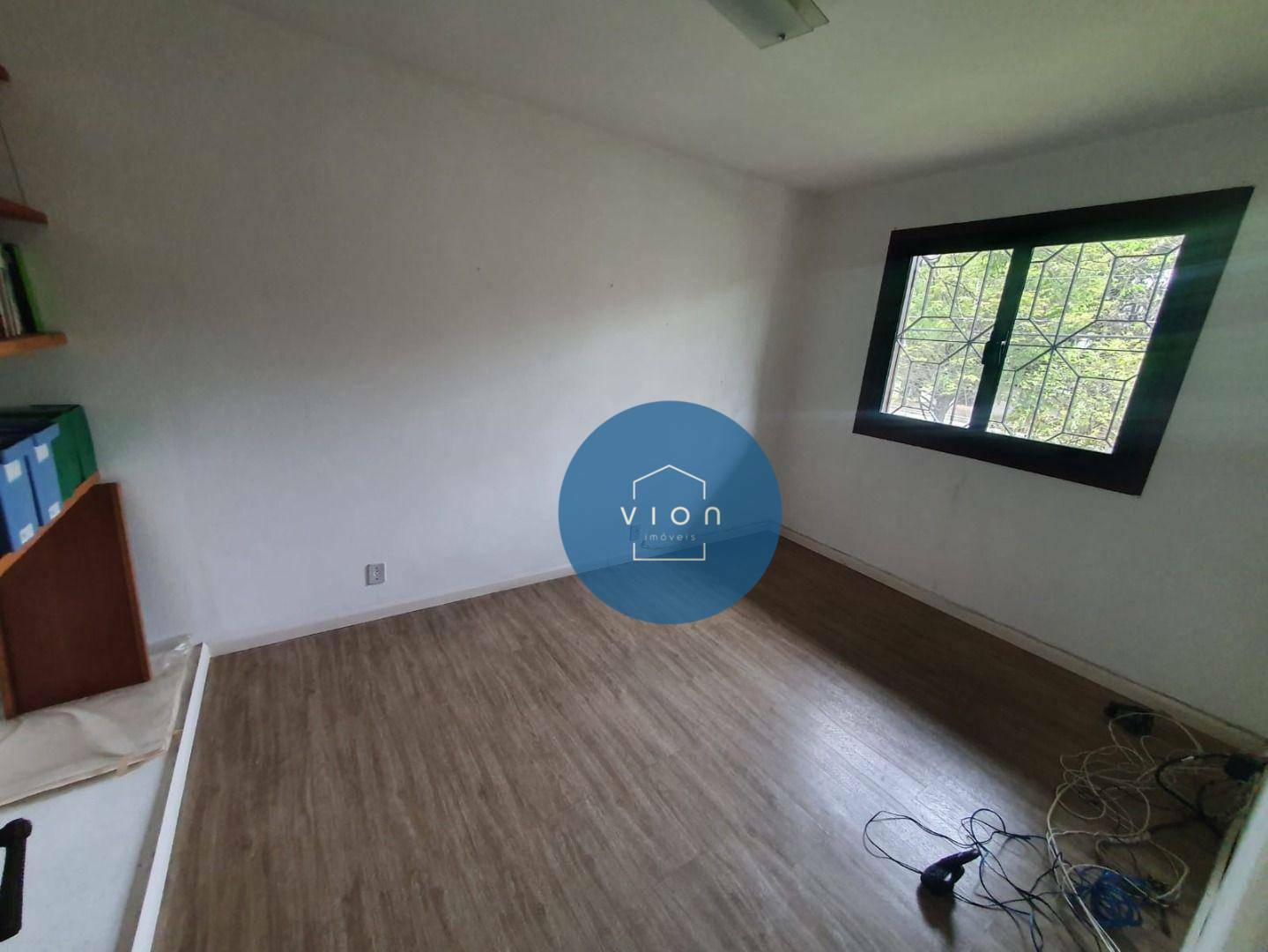 Casa para alugar com 4 quartos, 400m² - Foto 29