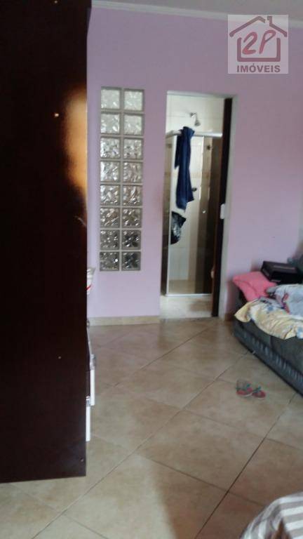 Casa à venda com 3 quartos, 200m² - Foto 7