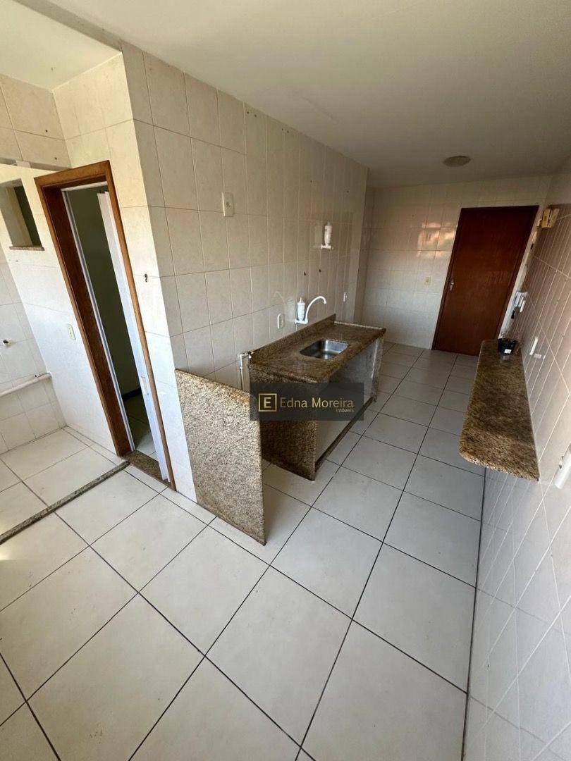 Apartamento para alugar com 3 quartos, 85m² - Foto 2