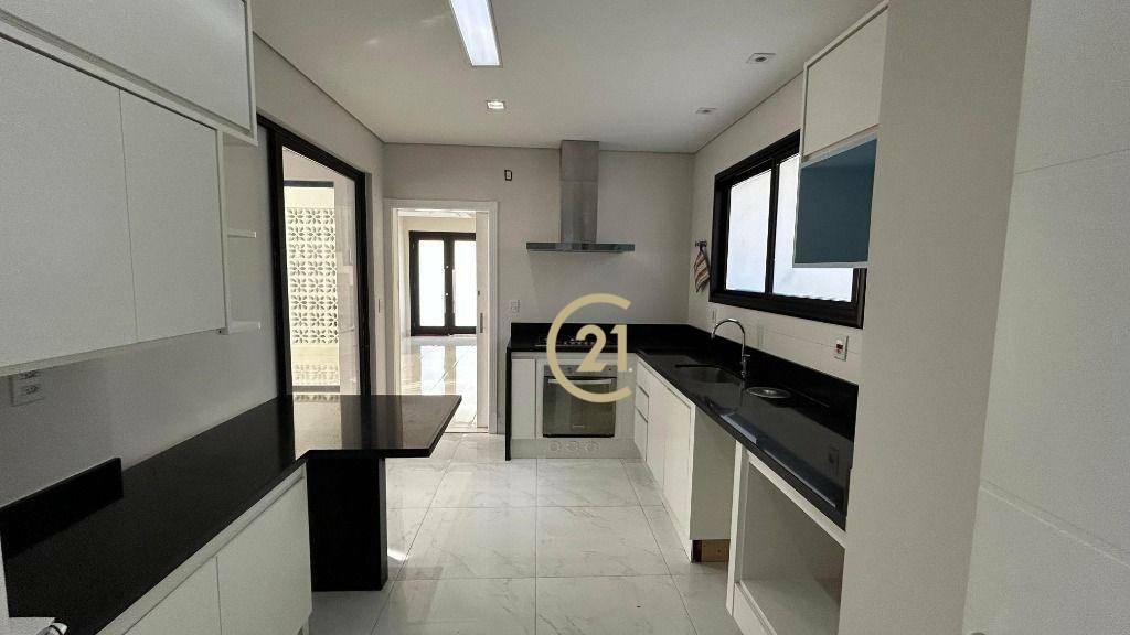 Casa de Condomínio à venda com 4 quartos, 235m² - Foto 7