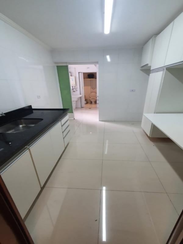 Sobrado à venda com 3 quartos, 280m² - Foto 4