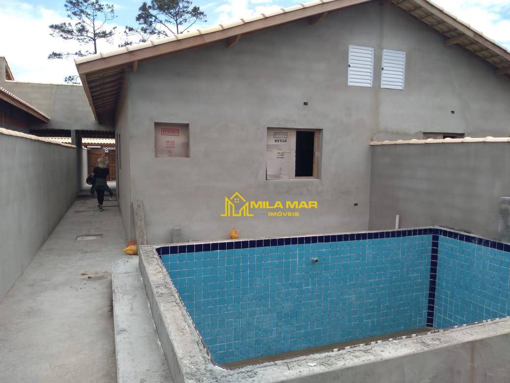 Casa à venda com 2 quartos, 125m² - Foto 1