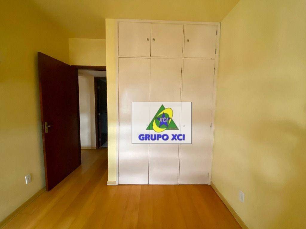 Apartamento à venda com 4 quartos, 140m² - Foto 26